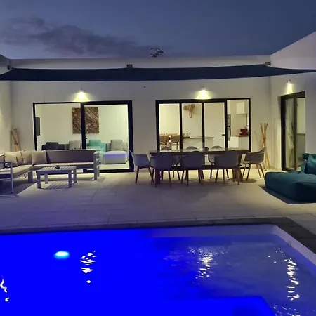 Valentina, Piscine Chauffee Et Serenite * 라하레스