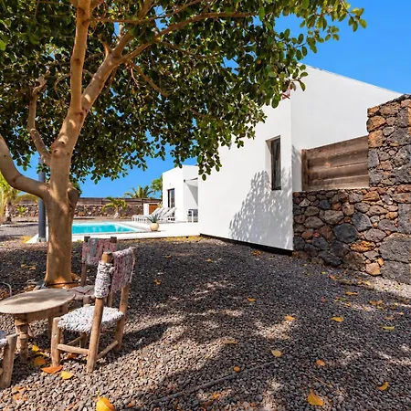 Valentina, Piscine Chauffee Et Serenite Villa Lajares